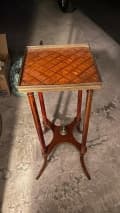 Stima per un Gueridon in legno intarsiato Art Deco