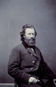 Clark Mills