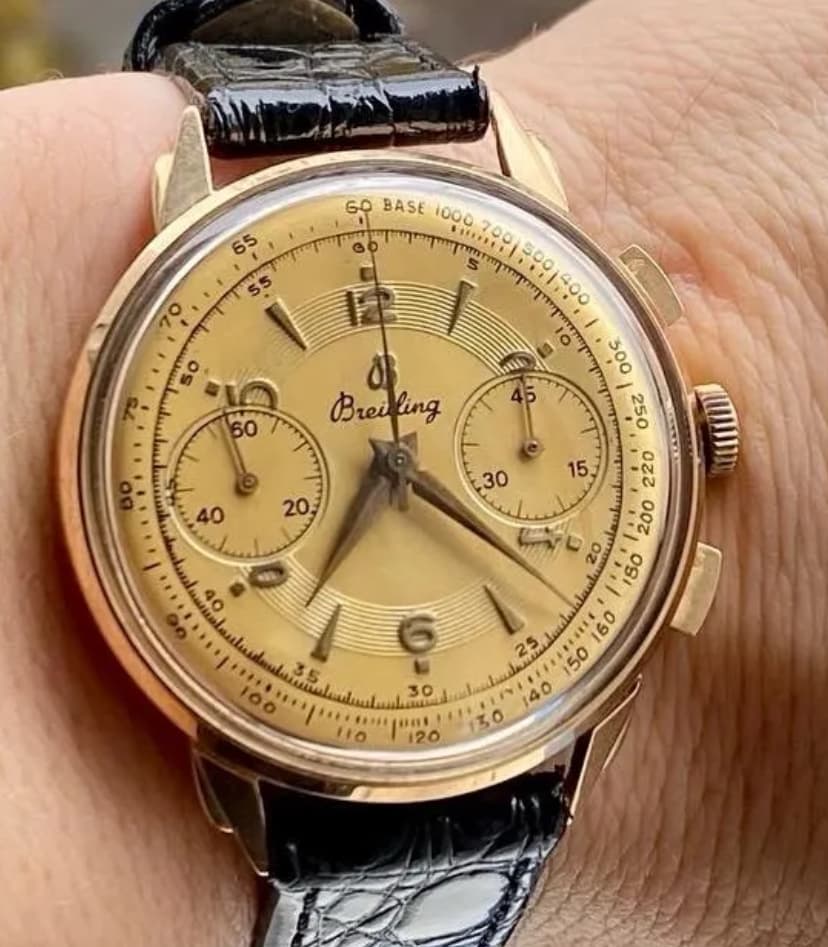 Stima dell’autenticità e del valore di un orologio Breitling degli anni 40-42 in oro massiccio con la referenza 2003
