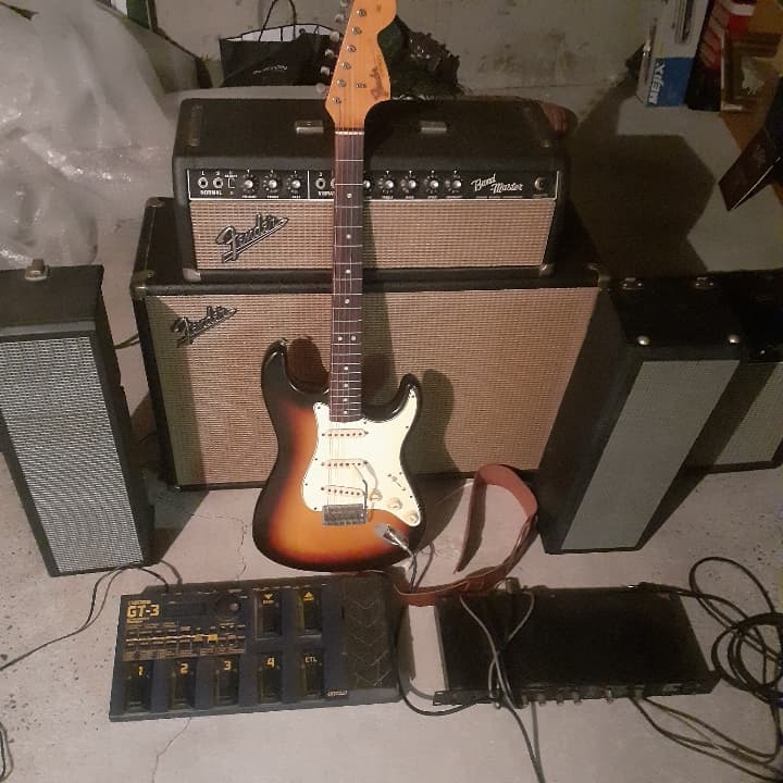 Stima del valore di una chitarra elettrica marca Fender risalente all’anno emblematico 1967