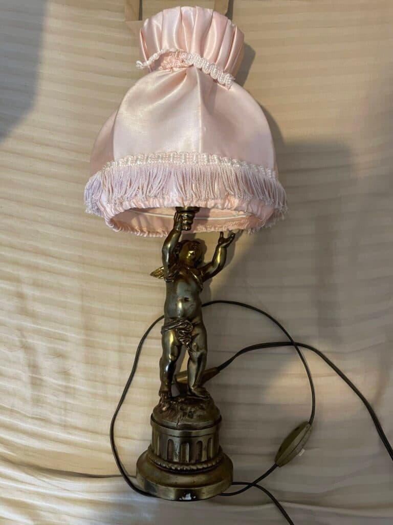 Stima del valore della Lampada scolpita firmata da Auguste Moreau in buone condizioni