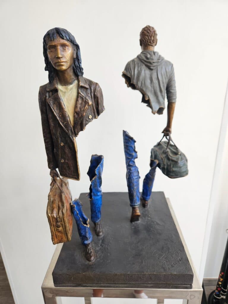 Stima di una scultura contemporanea in bronzo e patina intitolata Duo Alexis e Aurore di Bruno Catalano con certificato di autenticità