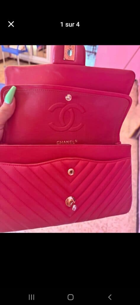 Valutazione del valore di una borsa Chanel nel settore della moda vintage