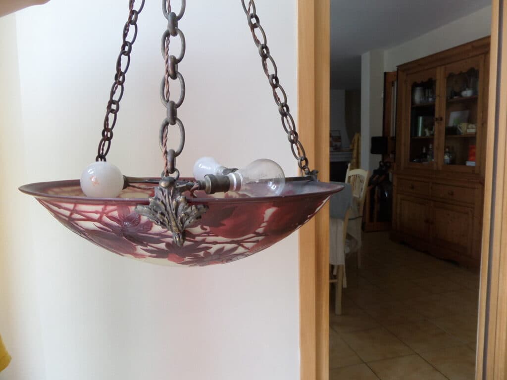 Stima di un Lampadario Galle di Art Nouveau in Ottime Condizioni