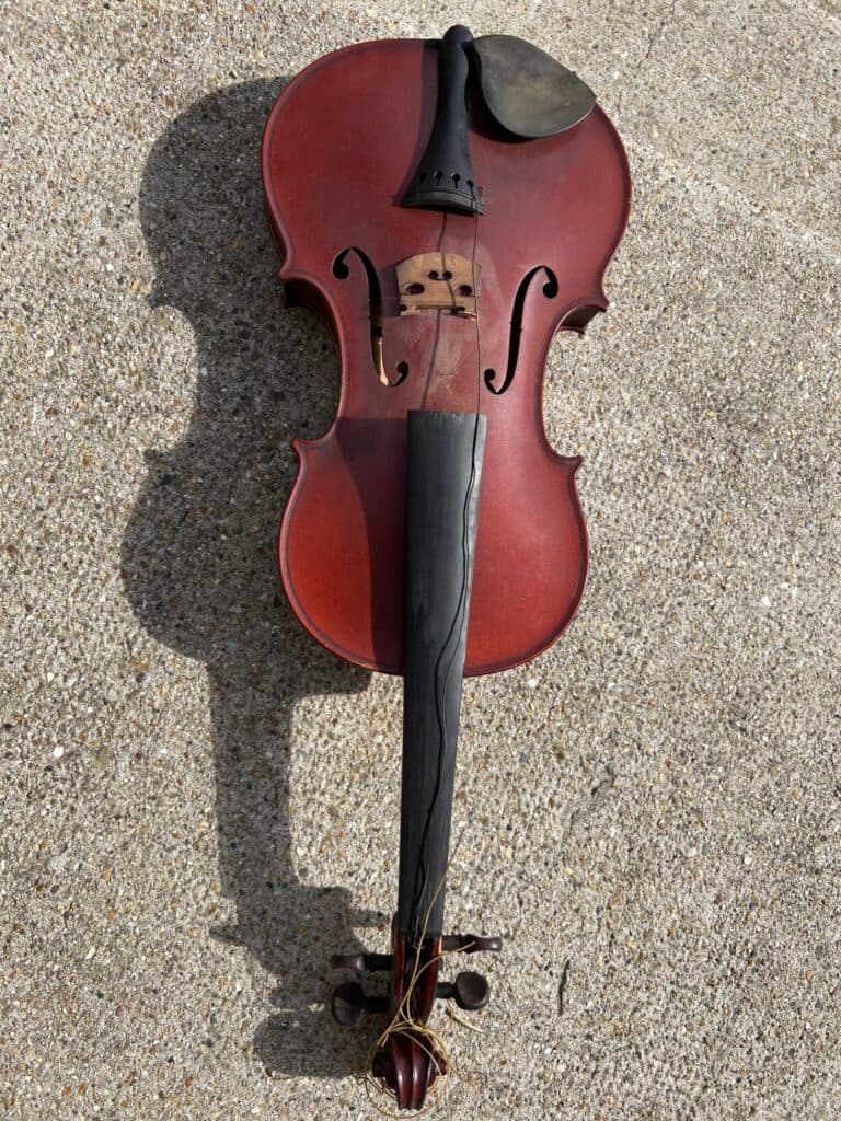 Stima del valore di un violino autentico di Paul Jombar in buone condizioni generali