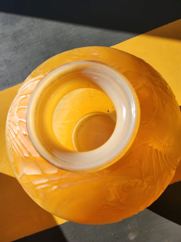 Stima di un vaso Lalique a forma di pesce di colore giallo raro, firmato e risalente al 1925 in perfette condizioni