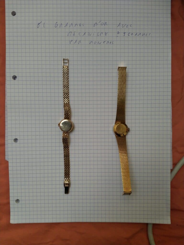 Stima di due orologi vintage da donna in oro del peso totale di 61g senza marchio identificabile